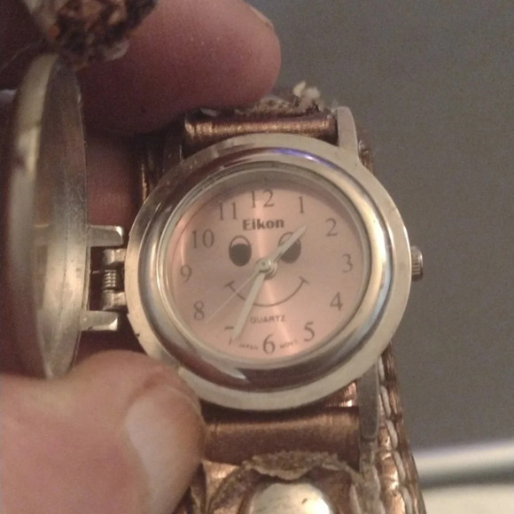 Scooby Doo and Smiley face Watches - Picture 3 of 4